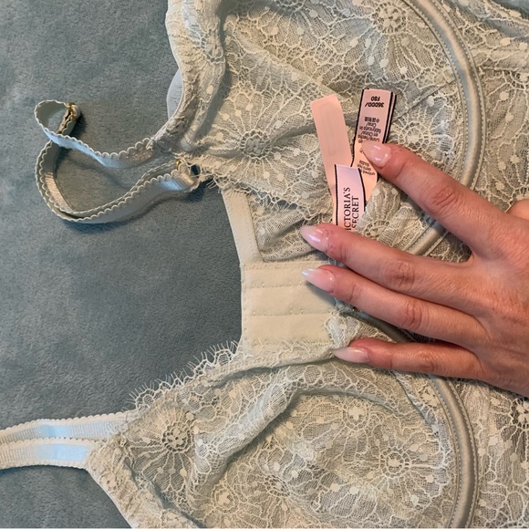 Victoria secret set - Picture 3 of 4